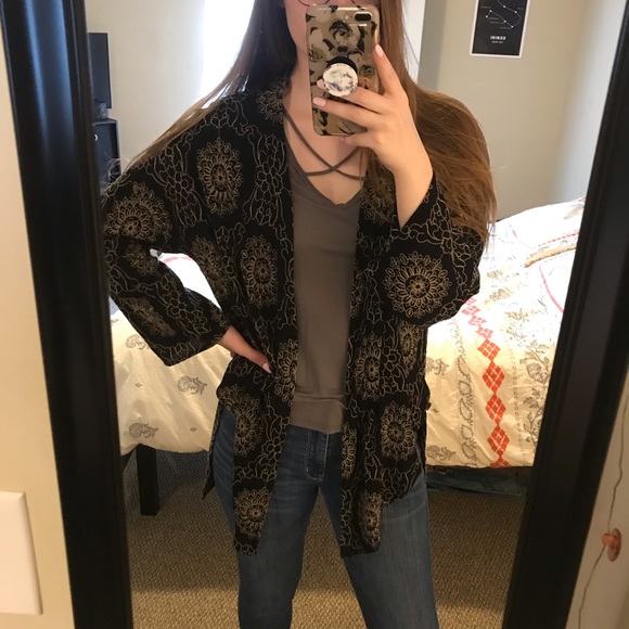 Embroidered cardigan - Picture 3 of 4